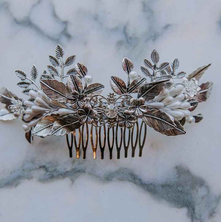 https://www.facebook.com/julietatiarasytocados/