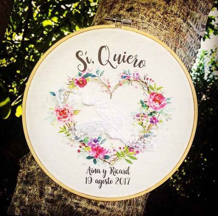 el diseño de mi bastidor (es el mismo dibujo pero con nuestros nombres)