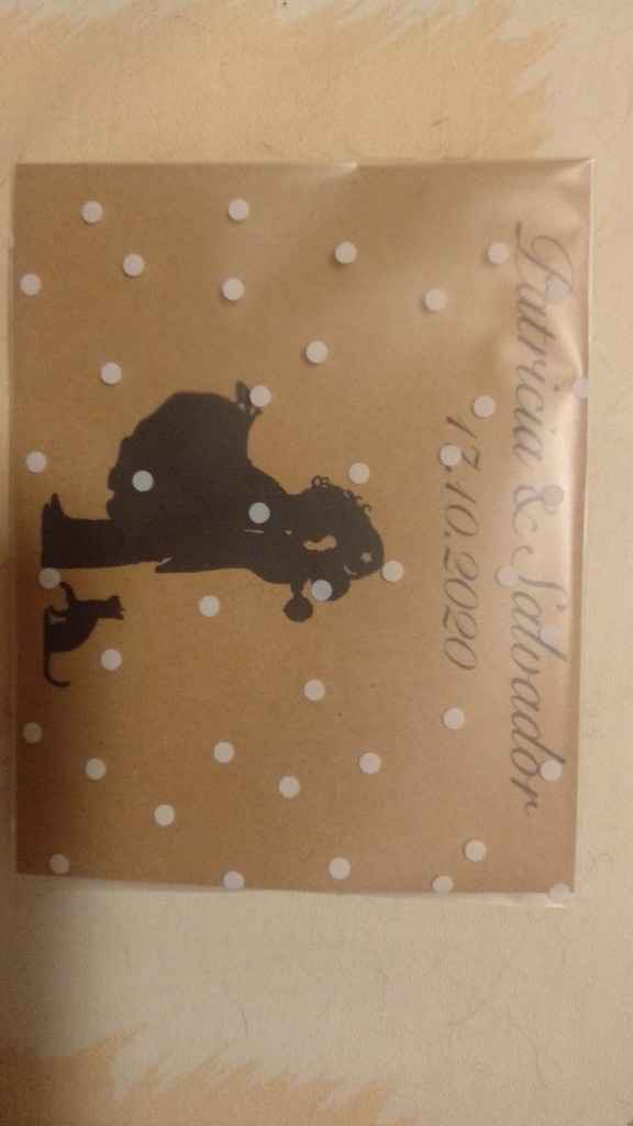 Regalo invitados solidarios perros - 1