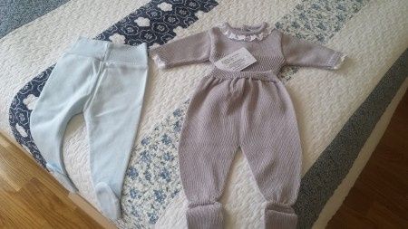  se lo regalo la abuela materna, que ahora anda de tiendas comprando cosas a su tercer nieto/a