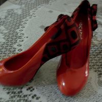 Mis zapatos rojos!