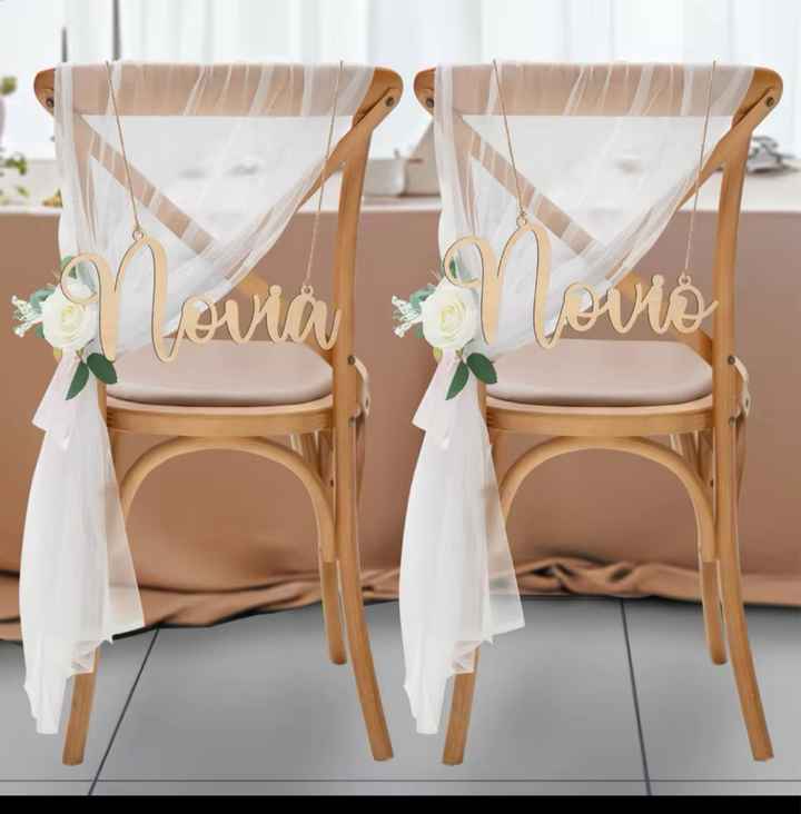 ¡Ideas para decorar las sillas de l@s novi@s durante el banquete! - 1