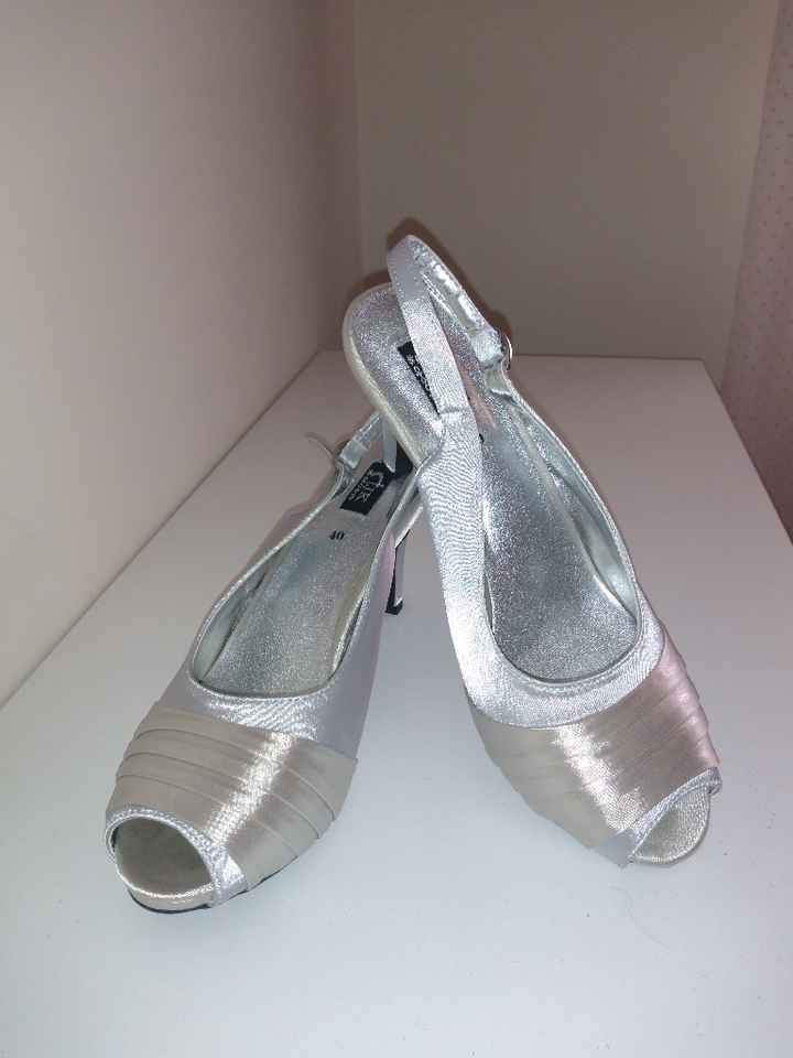Me roza el zapato S.o.s - 1