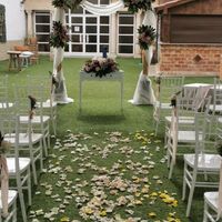 Cuánto os ha costado decorar la ceremonia civil (flores) - 1
