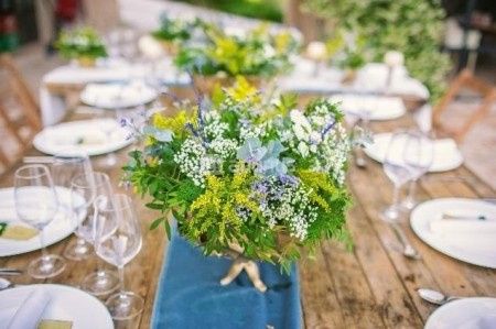 Alquiler de mesas y sillas rústicas para tu boda