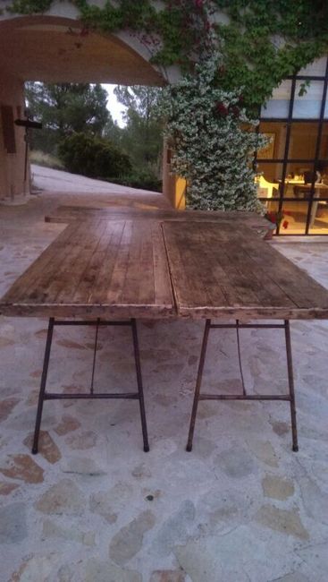 Alquiler de mesas y sillas rústicas para tu boda