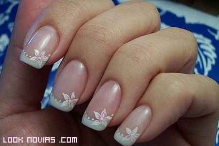Manicura nupcial - 2