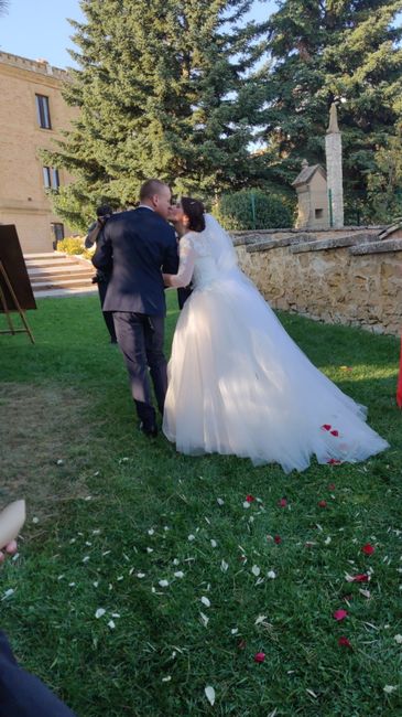 beso salida ceremonia