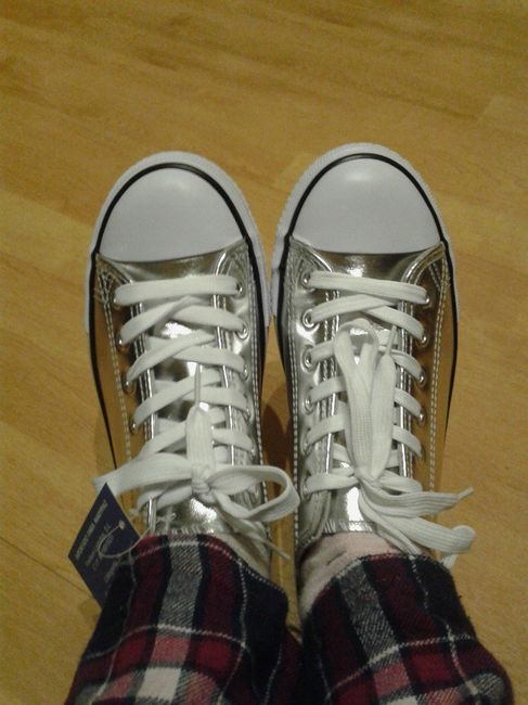 Zapatillas para cambiarme, ahora llevan un lazo de raso en lugar de trencillas