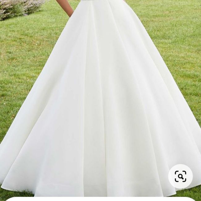 ¿Cuántos vestidos te has probado? 👗 4