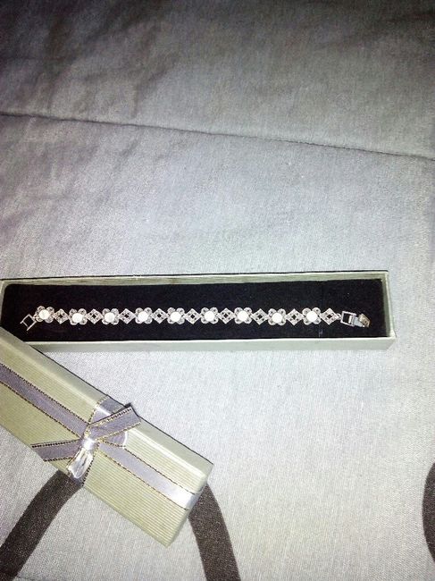 Novias con pulseras - 2