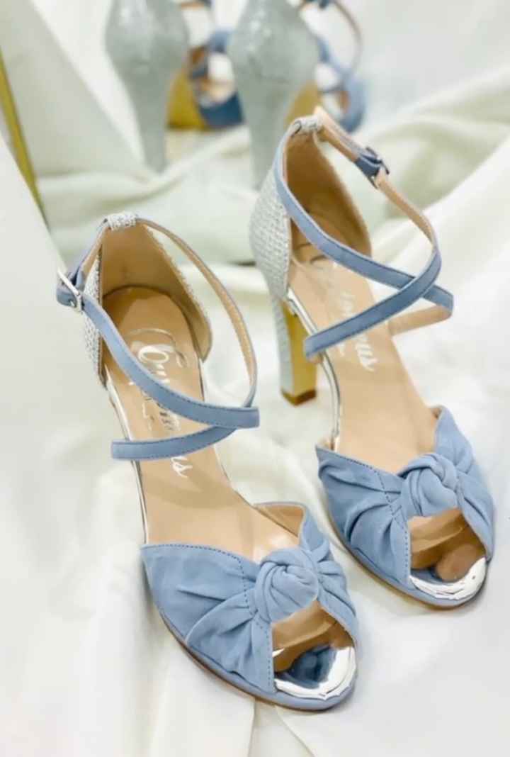 Zapatos blancos o de color? - 1