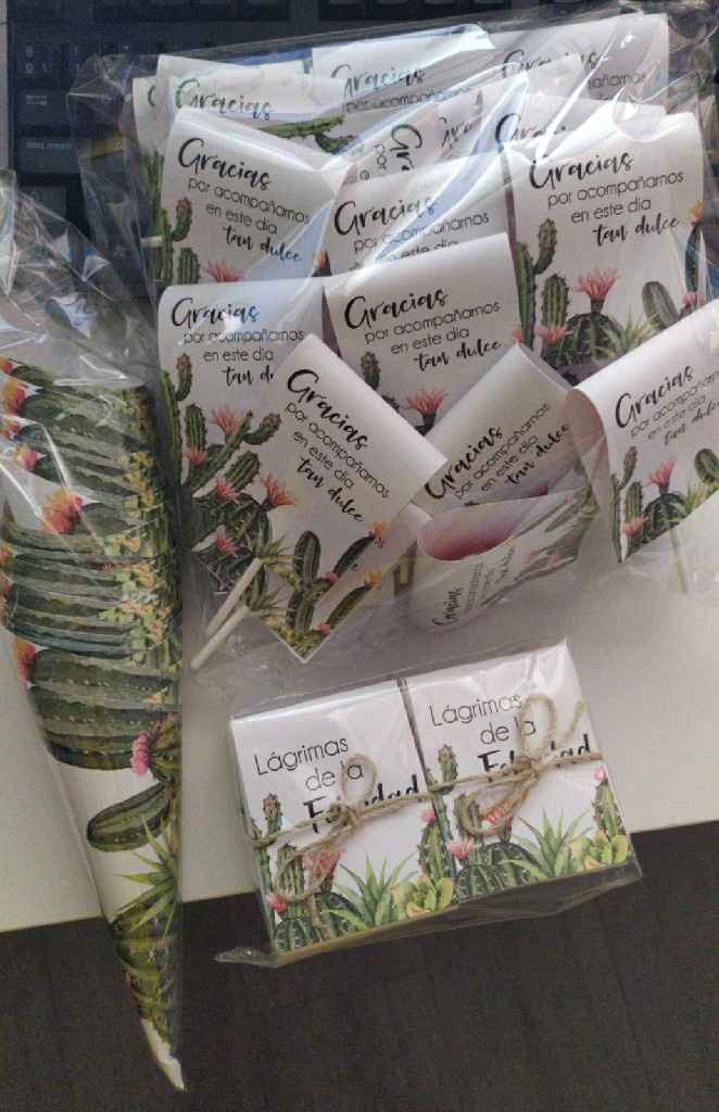 Promocion conos, lagrimas, piruleta, abanicos... - 1