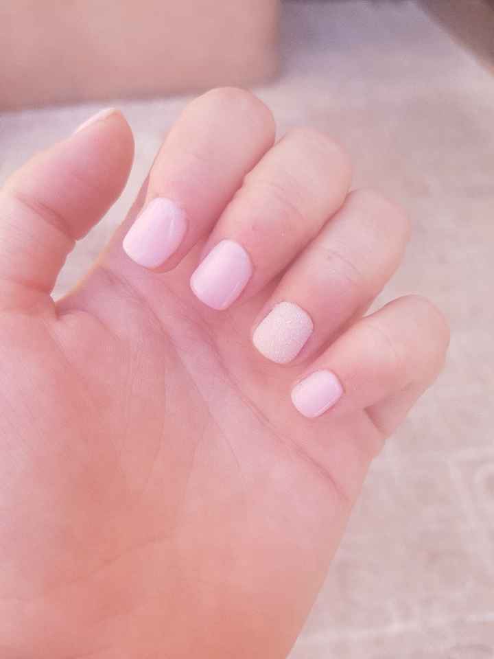 Duda con la manicura. S.o.s - 2