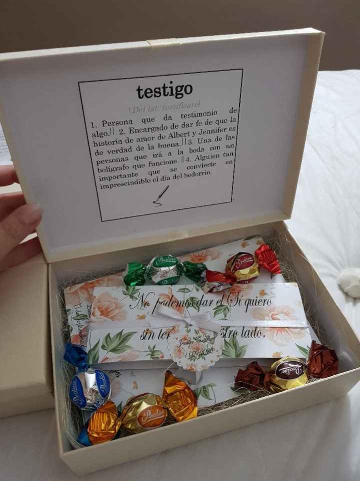 Cajitas personalizadas para testigos - 1