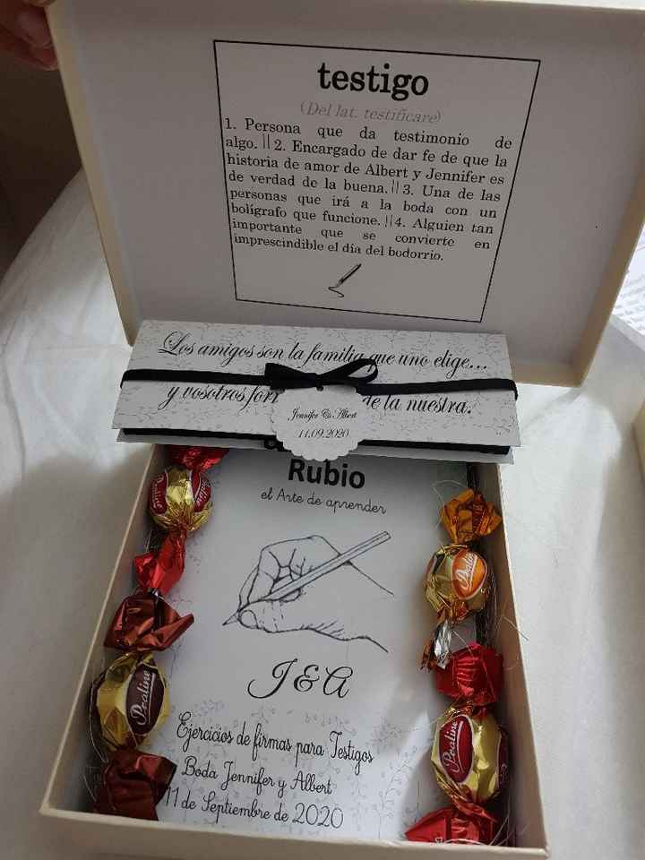 Cajitas personalizadas para testigos - 3