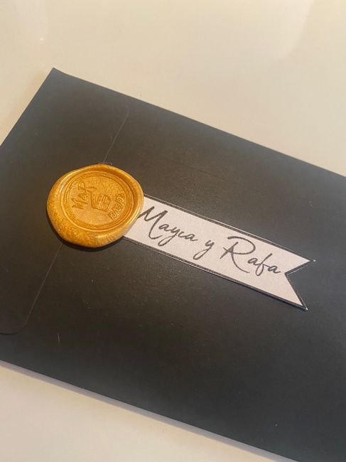 Una pregunta que me tiene indecisa…. En los sobres donde van las invitaciones habéis puesto los destinatarios a boli? 3