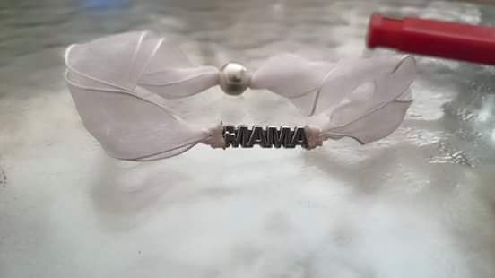 Pulseras con restos del vestido - 2
