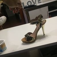 Alguien sabe la marca de estos zapatos? - 2