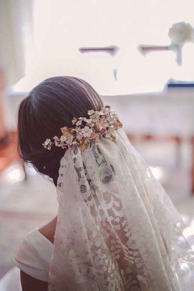 Tocado de flores y velo - 2