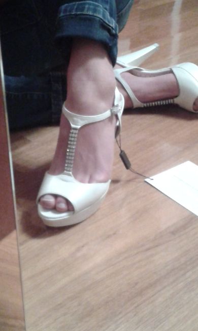 Mi vestido, mis zapatos, mis pendientes.... - 2
