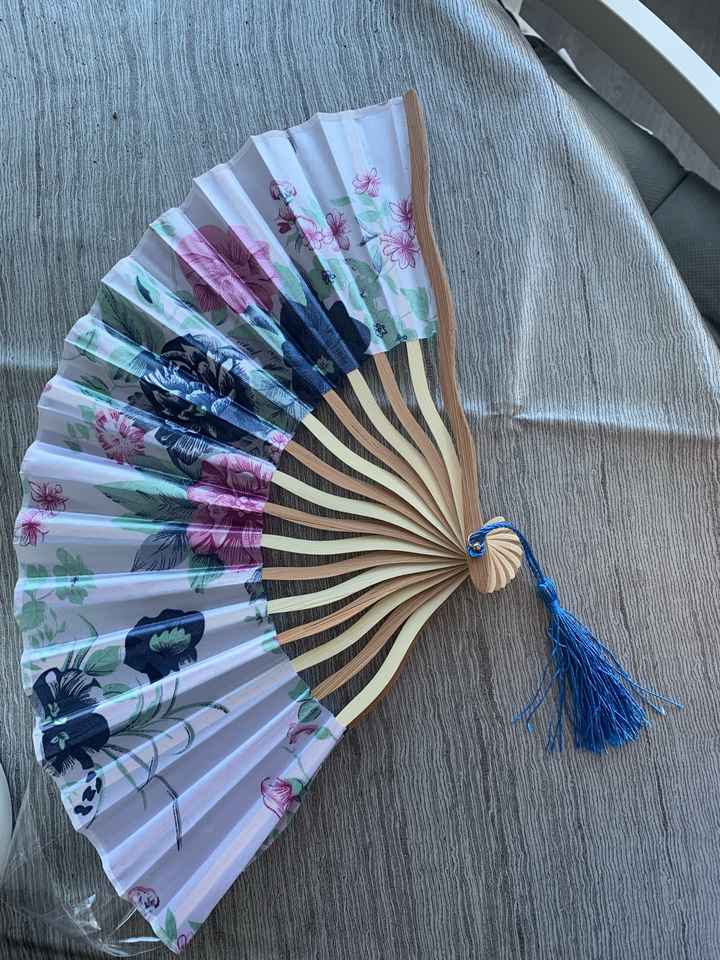 Detalles mujeres (abanicos) - 1