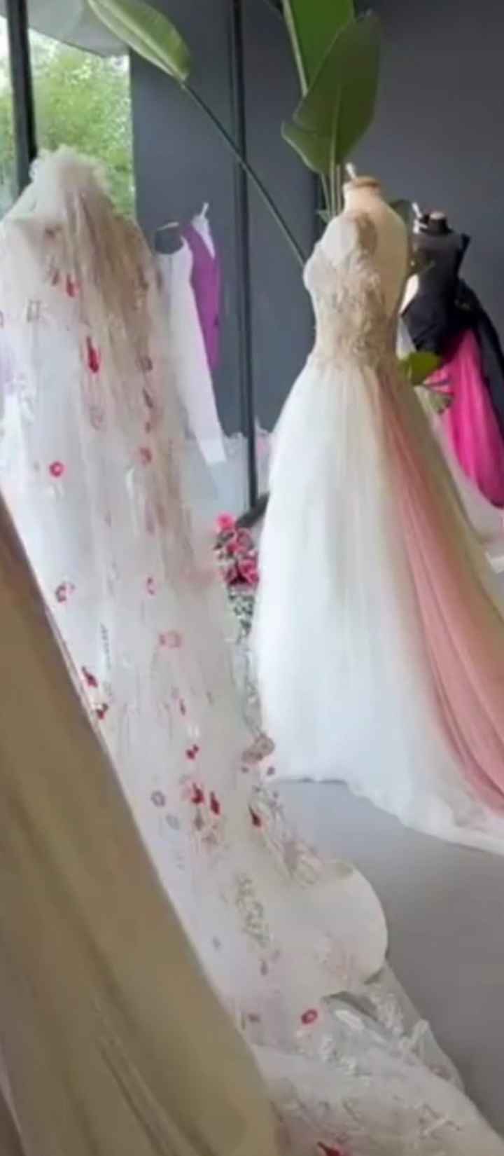 Vestido de novia bordado - 2