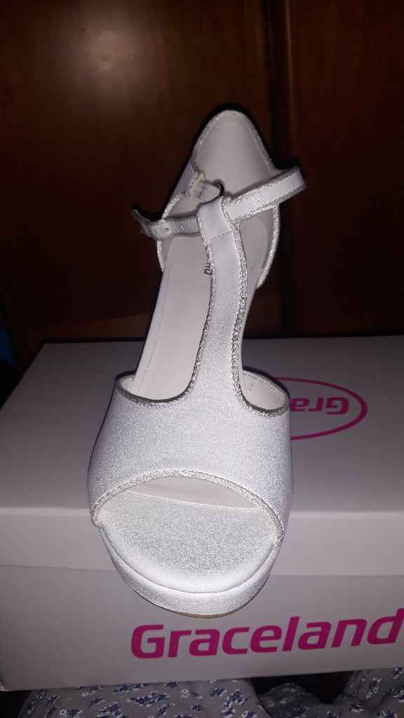 Ya tengo zapatos y tocado para el pelo - 3