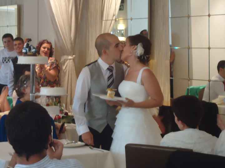 beso corte de tarta