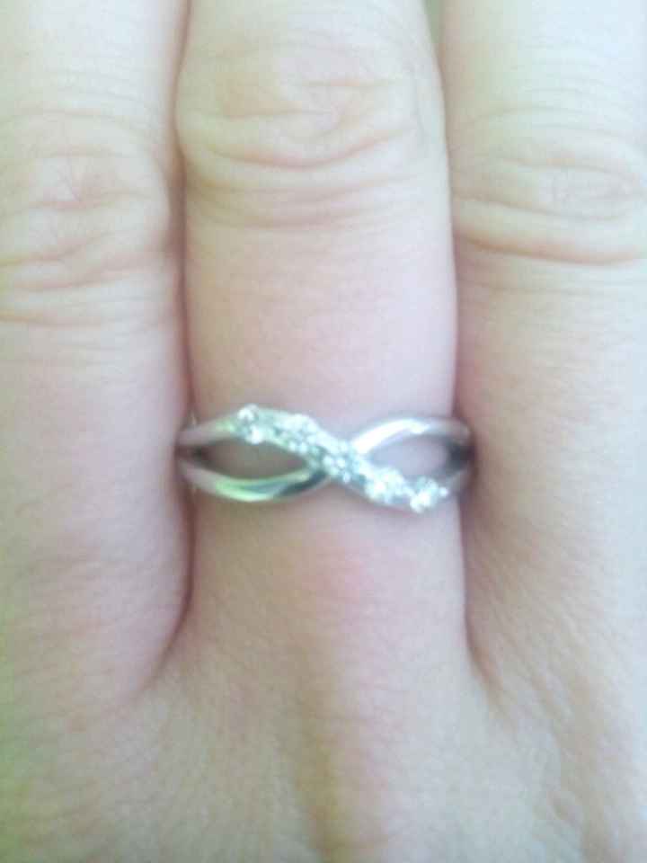 Nuestros anillos de compromiso... - 1
