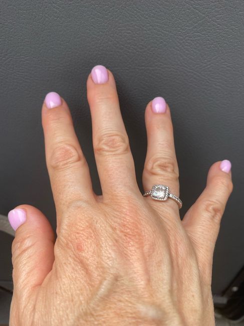 Manicura rosa para novias románticas 💅 2