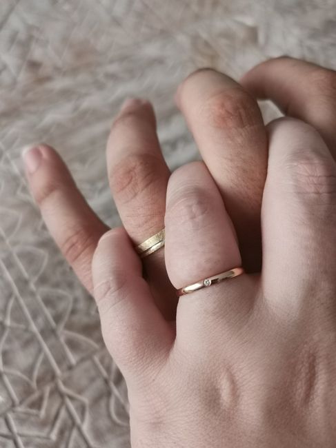 Casi un mes de casados y... no rotundo a mi alianza 😭 2