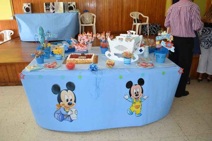 Mesa de chucherías del bautizo