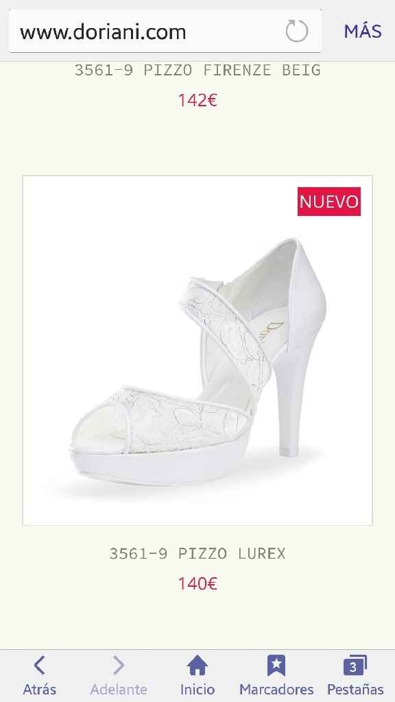 Zapatos y vestido - 1