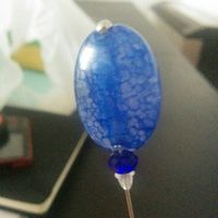 Alguien sabe donde encontrar bonitos y de buen precio los alfileres para los invitados?? - 1