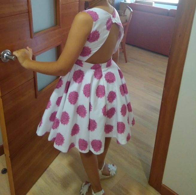 Vestido por detrás