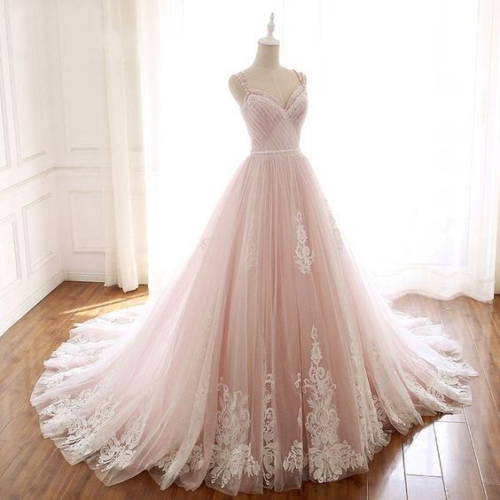 Te casarías con un vestido rosa? 2