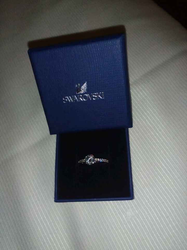 Pongamos todas nuestro anillo de compromiso - 1