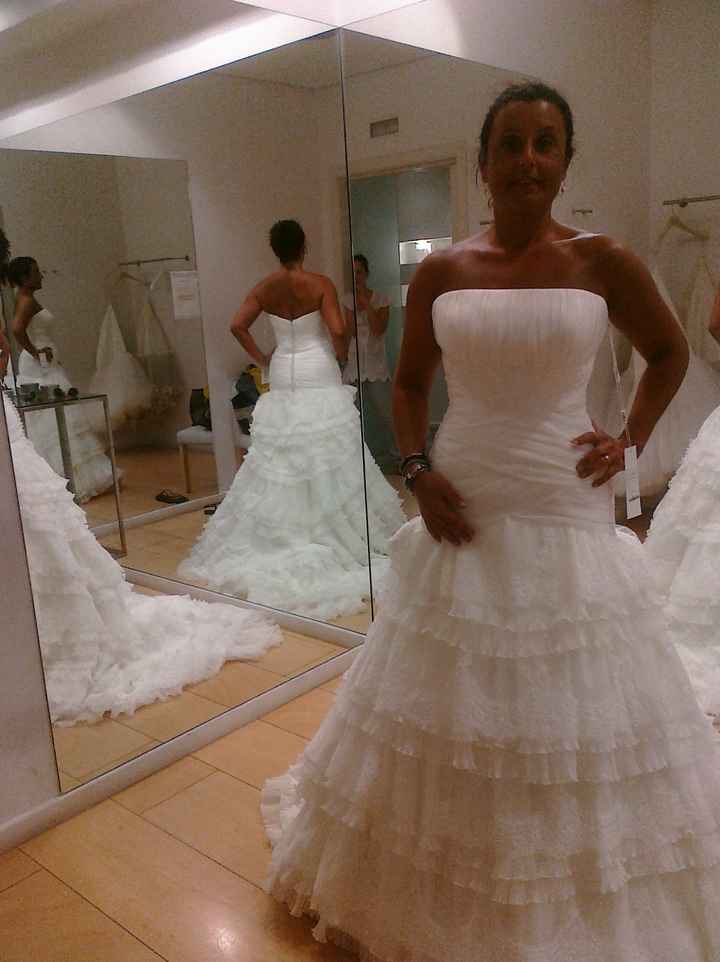 un vestido......................