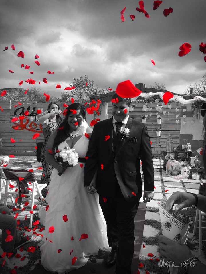  Hoy hacemos 1 mes de casados - 2