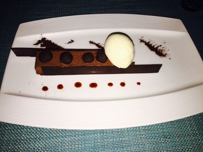 Postre de chocolate cena Luna de Miel