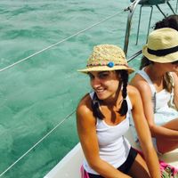 Catamarán rumbo Isla de Ciervos