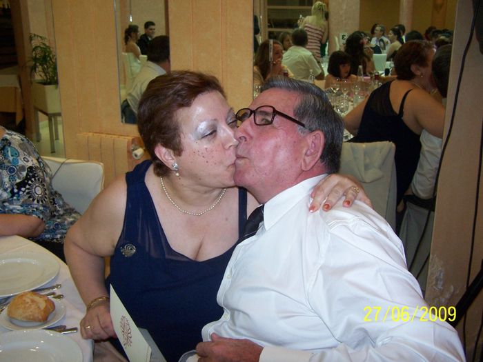 Mi padrino (mi padre ) y mi madre