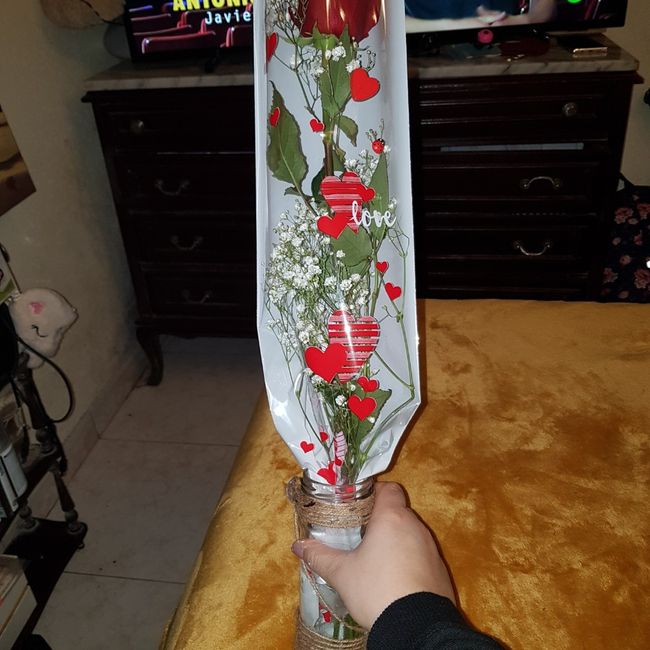 y que mejor terminar el viernes que con su regalo También 1