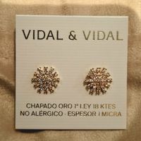 ¿Qué tipo de joyas llevaréis el día de la boda además de los anillos? - 1