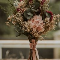 El ramo de novia, ¿flores de temporada o cualquier flor? - 1