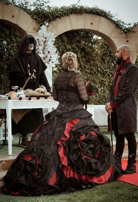 Gothic and romantic wedding?? If possible 4