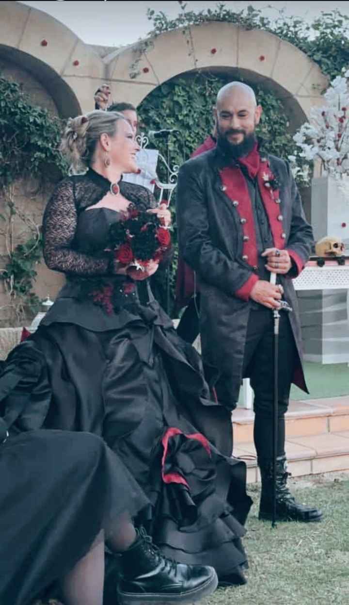Gothic and romantic wedding?? If possible - 5