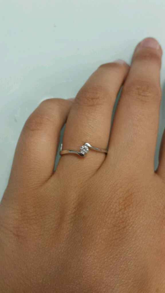 Y después de casi un mes, la joyería trajo el anillo de compromiso - 1