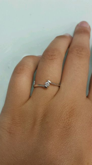 Y después de casi un mes, la joyería trajo el anillo de compromiso - 1